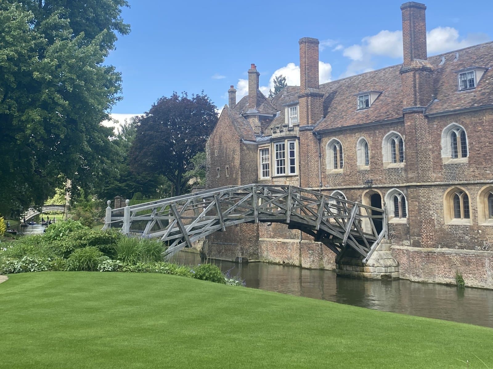 The Mathematical Bridge over the Cam